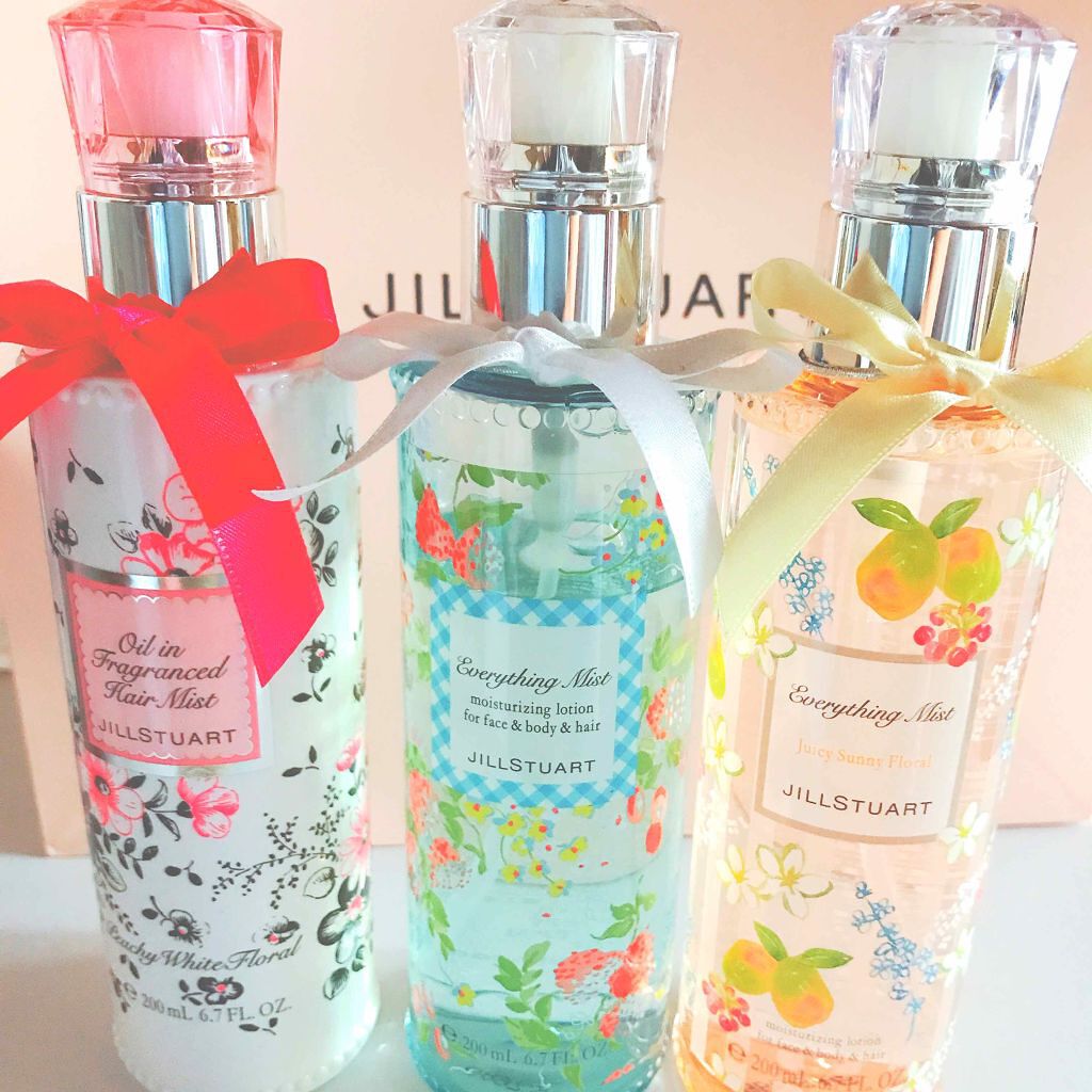 JILL STUART リラックス エブリシングミストのクチコミ「ジルスチュアート大好きなんですが、このパケというかボトルが可愛くて好きです💗

去年のフローラ.....」（2枚目）
