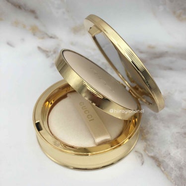 GUCCI Poudre De Beauté matte compact powderのクチコミ「\さらさらマット/
GUCCIの高級感溢れるフェイスパウダー。
とんでもなく良い香りです。.....」（3枚目）