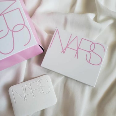 NARS ライトリフレクティングセッティングパウダーセット 03179のクチコミ「♡
☑NARS
ライトリフレクティング
セッティングパウダーセット03179
¥6,490

.....」（2枚目）