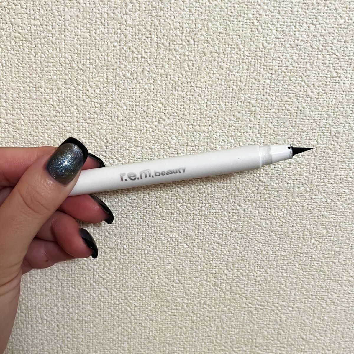 eyeliner marker/r.e.m.beauty/リキッドアイライナーを使ったクチコミ（2枚目）