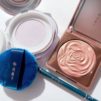 双花彫刻 ハイライト/花西子/パウダーハイライトを使ったクチコミ(1枚目)