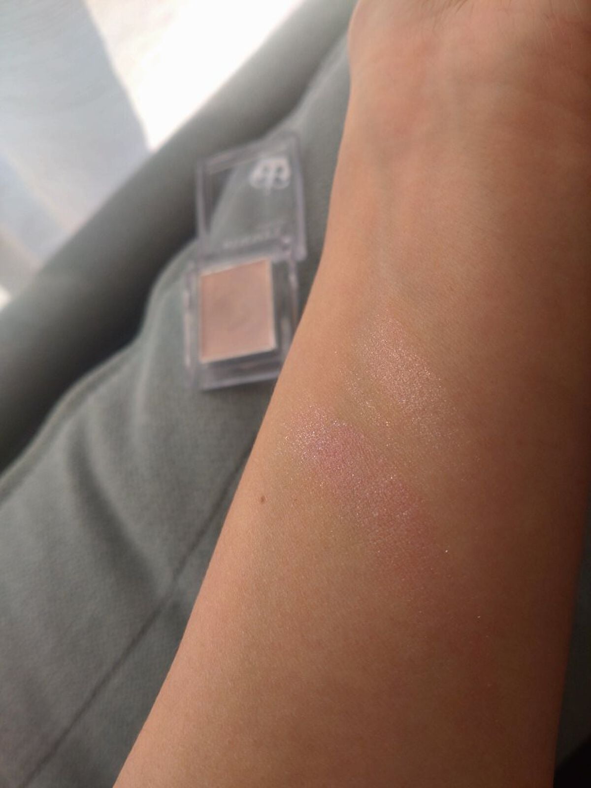 プリズム クリームアイカラー/リンメル ロンドン/ジェル・クリームアイシャドウを使ったクチコミ(2枚目)