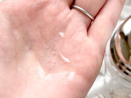 ドレススノー ローション【医薬部外品】 /アテニア/化粧水を使ったクチコミ(2枚目)