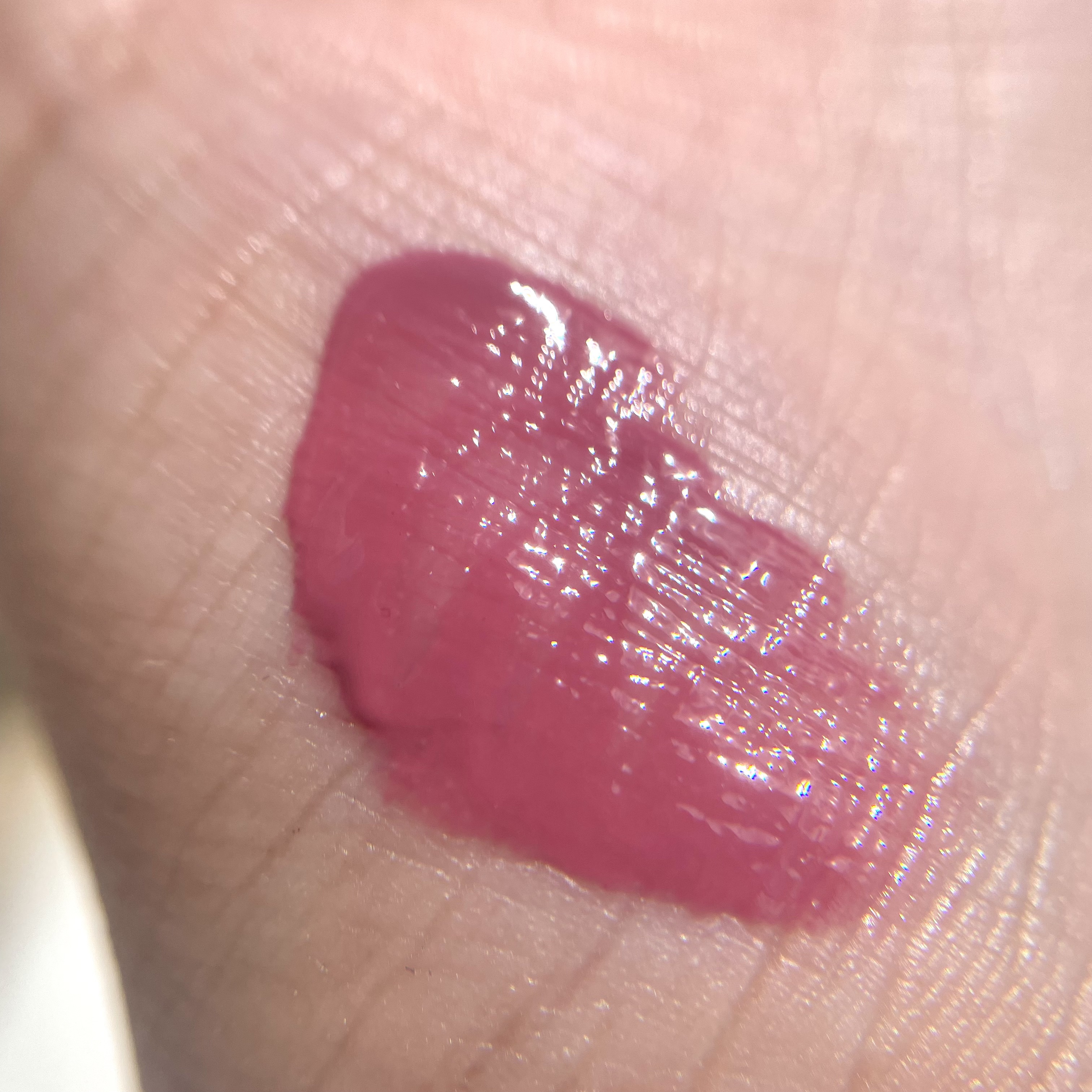 ジューシーラスティングティント/rom&nd/リップティントを使ったクチコミ（3枚目）