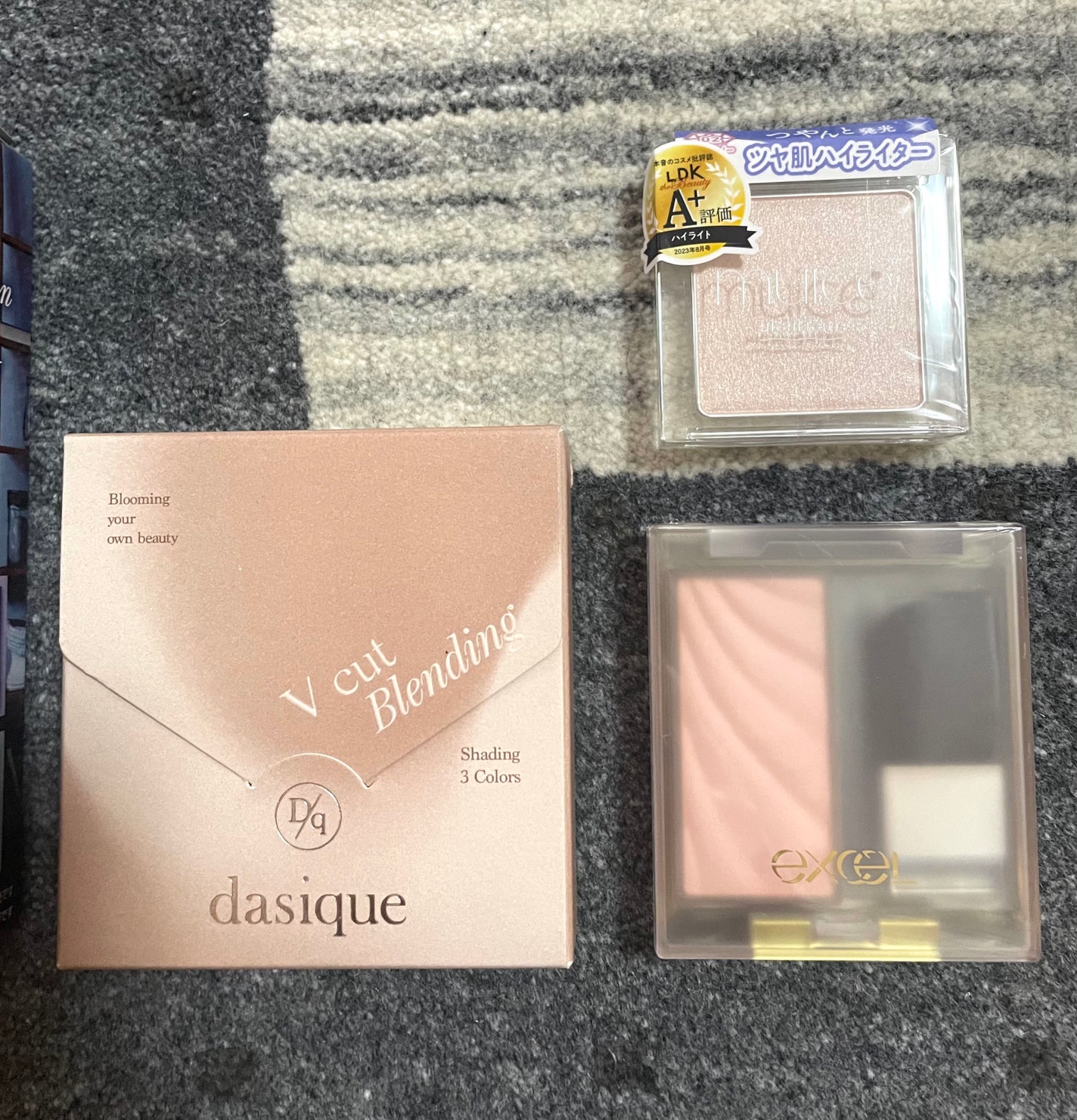 ドレープド シマーグロウ/excel/パウダーハイライトを使ったクチコミ(3枚目)