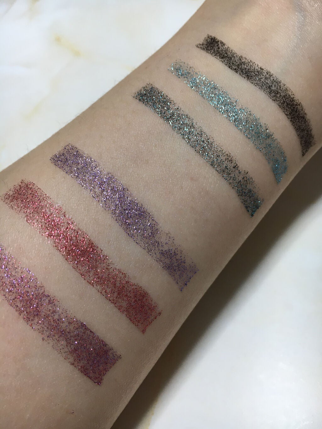 もふ on LIPS 「#DAISO#新商品#URGLAMスパークルアイシャドウ#スパ..」(4枚目)