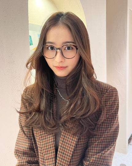 HARUNA on LIPS 「柔らかいレイヤースタイル🩷🩷簡単にスタイリングできるふわっふわ..」(3枚目)