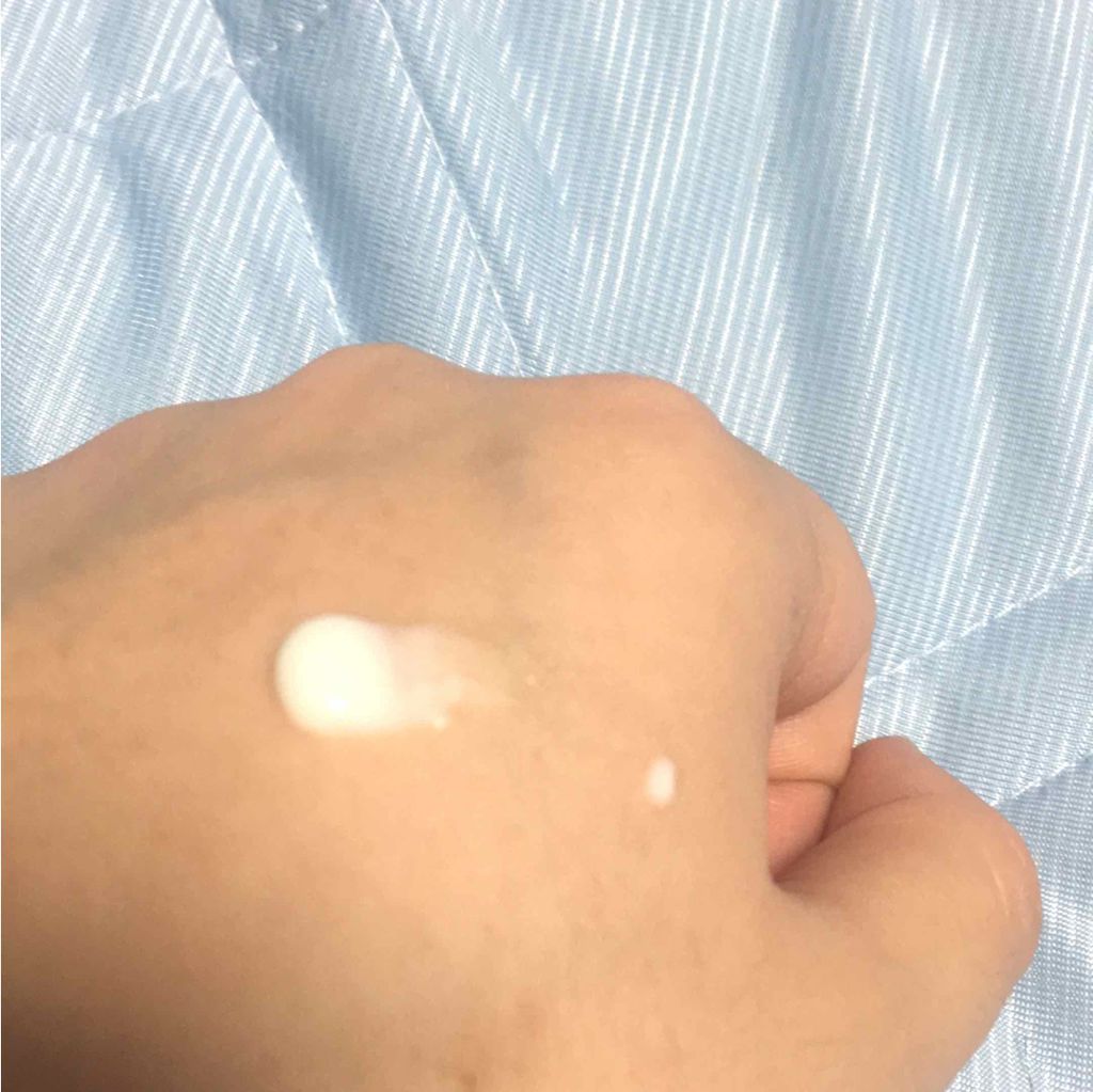 サラフィットUV さらさらエッセンス 無香料/スキンアクア/日焼け止め・UVケアを使ったクチコミ（2枚目）