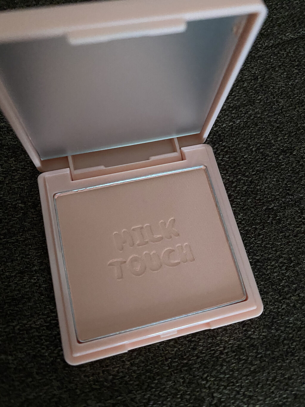 タッチ マイ チーク 02 シャイピーチ/Milk Touch/パウダーチークを使ったクチコミ（2枚目）