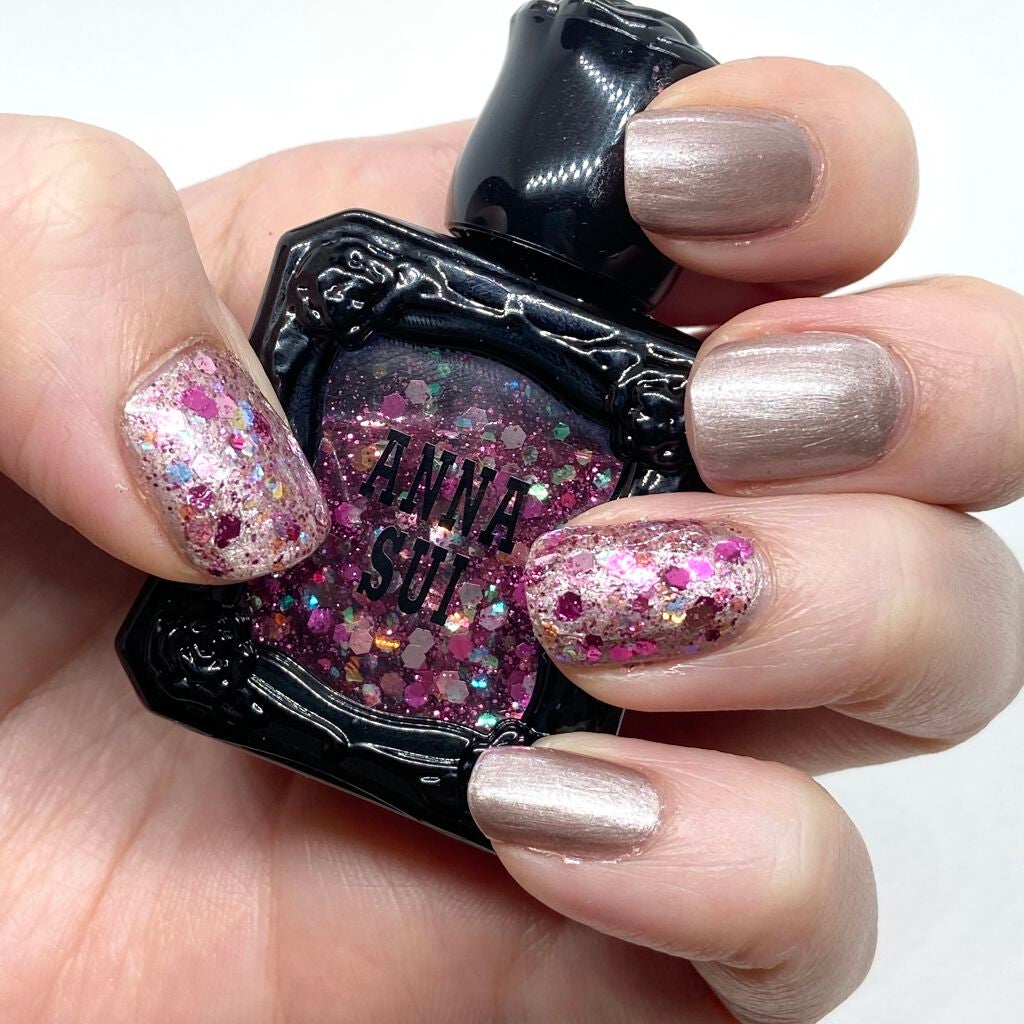 ネイルカラー トッパー/ANNA SUI/マニキュアを使ったクチコミ(4枚目)