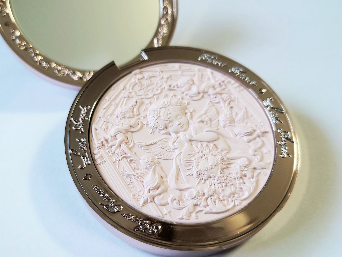 フラワーノーズ リトルエンジェルコレクション ハイライター/FlowerKnows/パウダーハイライトを使ったクチコミ(4枚目)