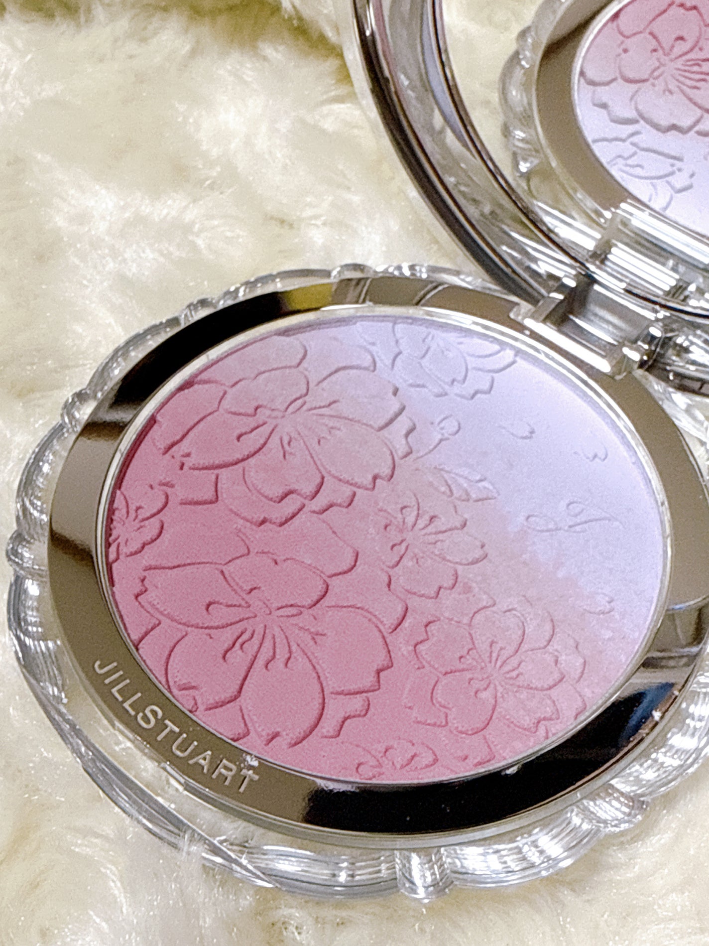 ジルスチュアート パステルペタル ブラッシュ/JILL STUART/パウダーチークを使ったクチコミ(2枚目)