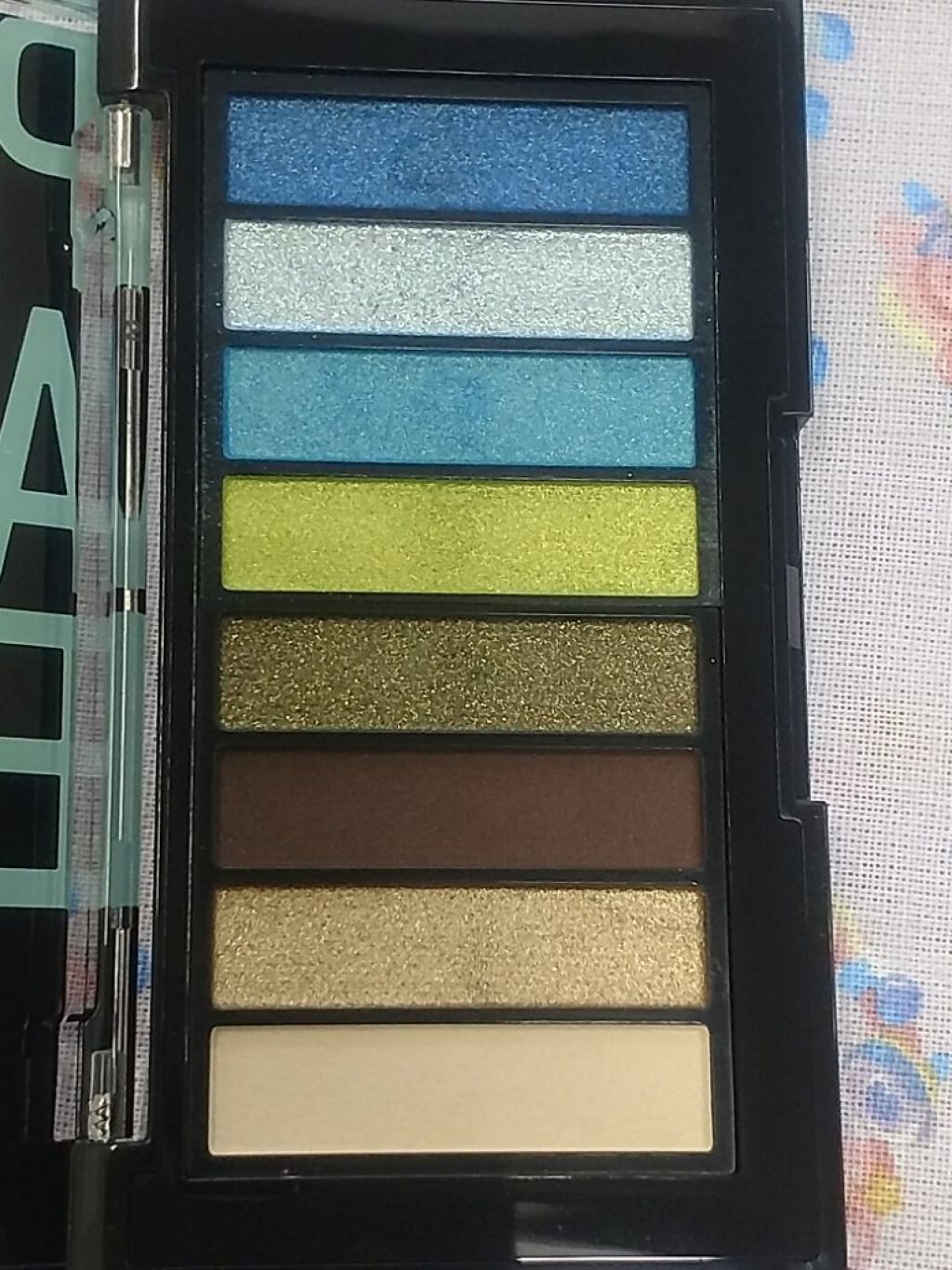 カラーステイ ルックス ブック パレット/REVLON/アイシャドウパレットを使ったクチコミ(3枚目)