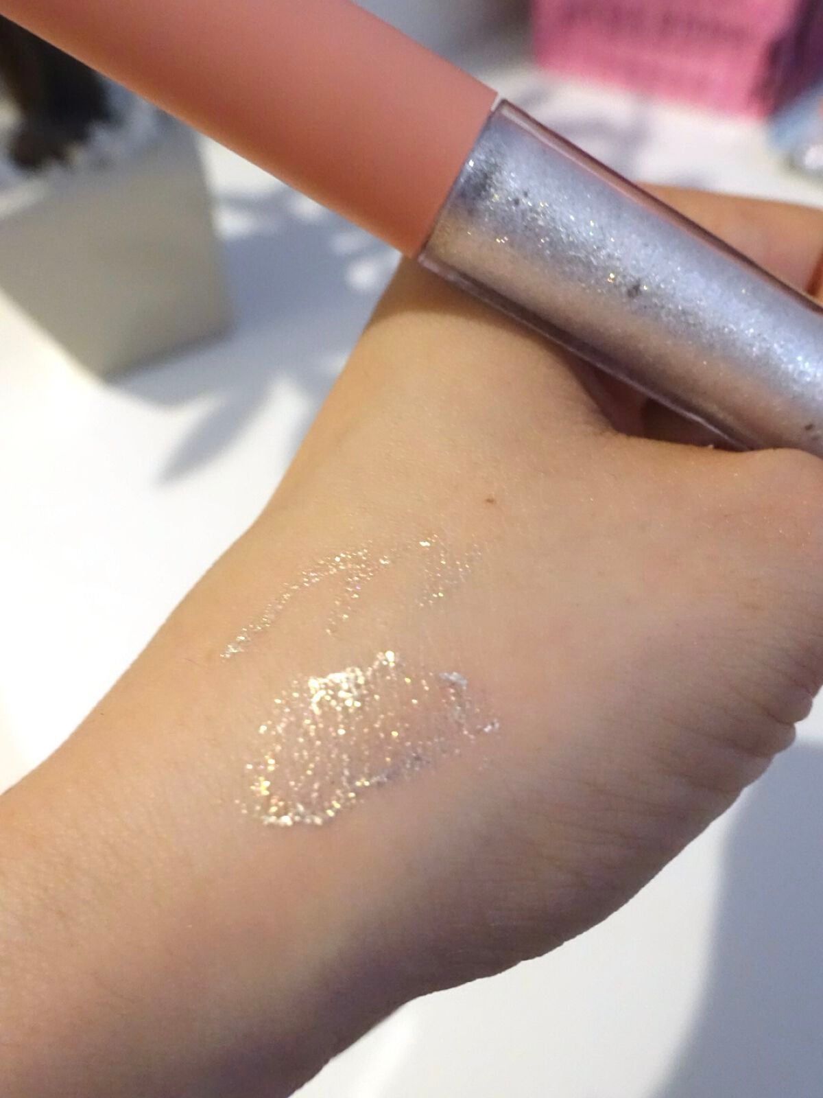 ワオ アイ グリッター/U/CHOO/グリッターを使ったクチコミ(3枚目)