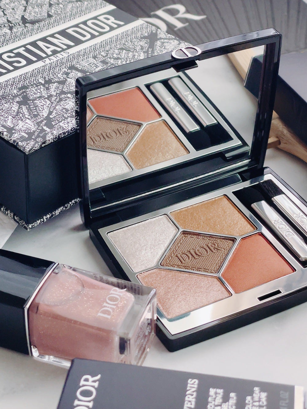 ディオールショウ サンク クルール/Dior/アイシャドウを使ったクチコミ(1枚目)