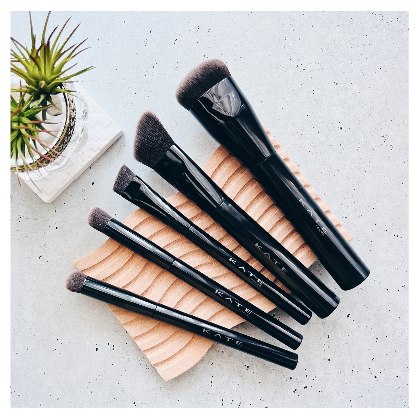 マルチシェーディングブラシ/KATE/メイクブラシを使ったクチコミ（1枚目）