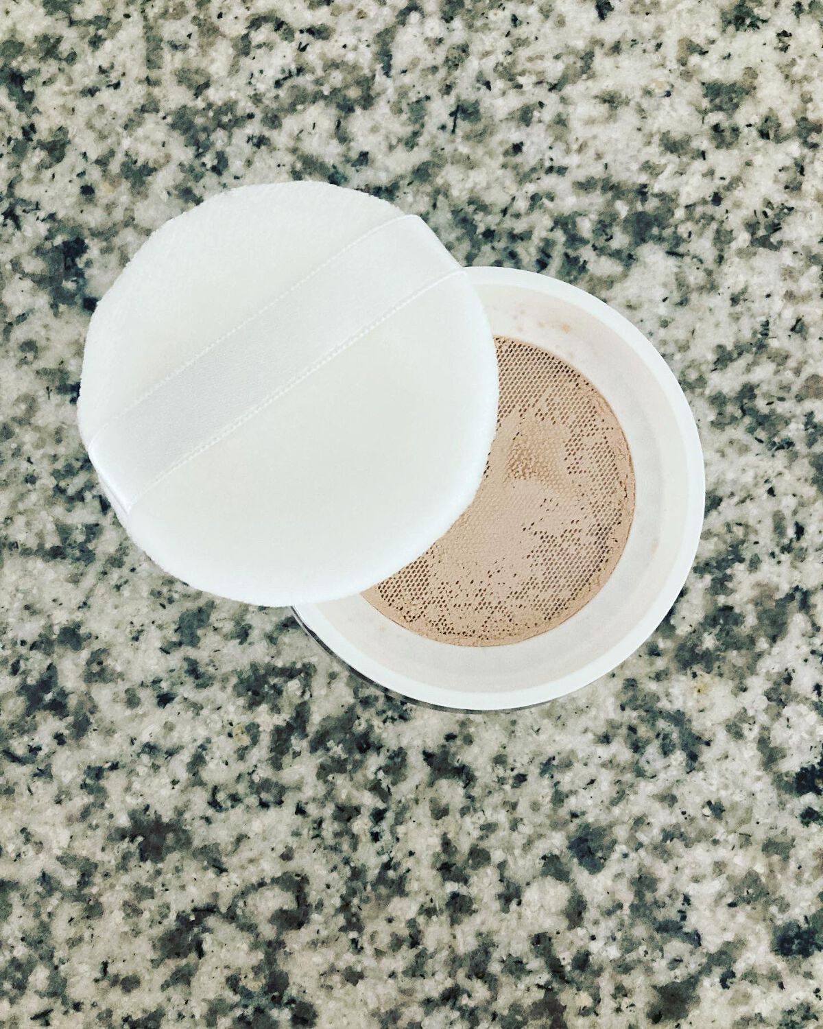 ビューステージ フェイスパウダー/ビューステージ コスメティック/ルースパウダーを使ったクチコミ(2枚目)