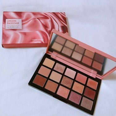 ♡ETUDE HOUSE  Play Color Eye Palette 
Lingerie Backstage


ピンクベージュ、ブラウン系のアイシャドウパレット🎨
(カラーがわかりにくくてすみませ