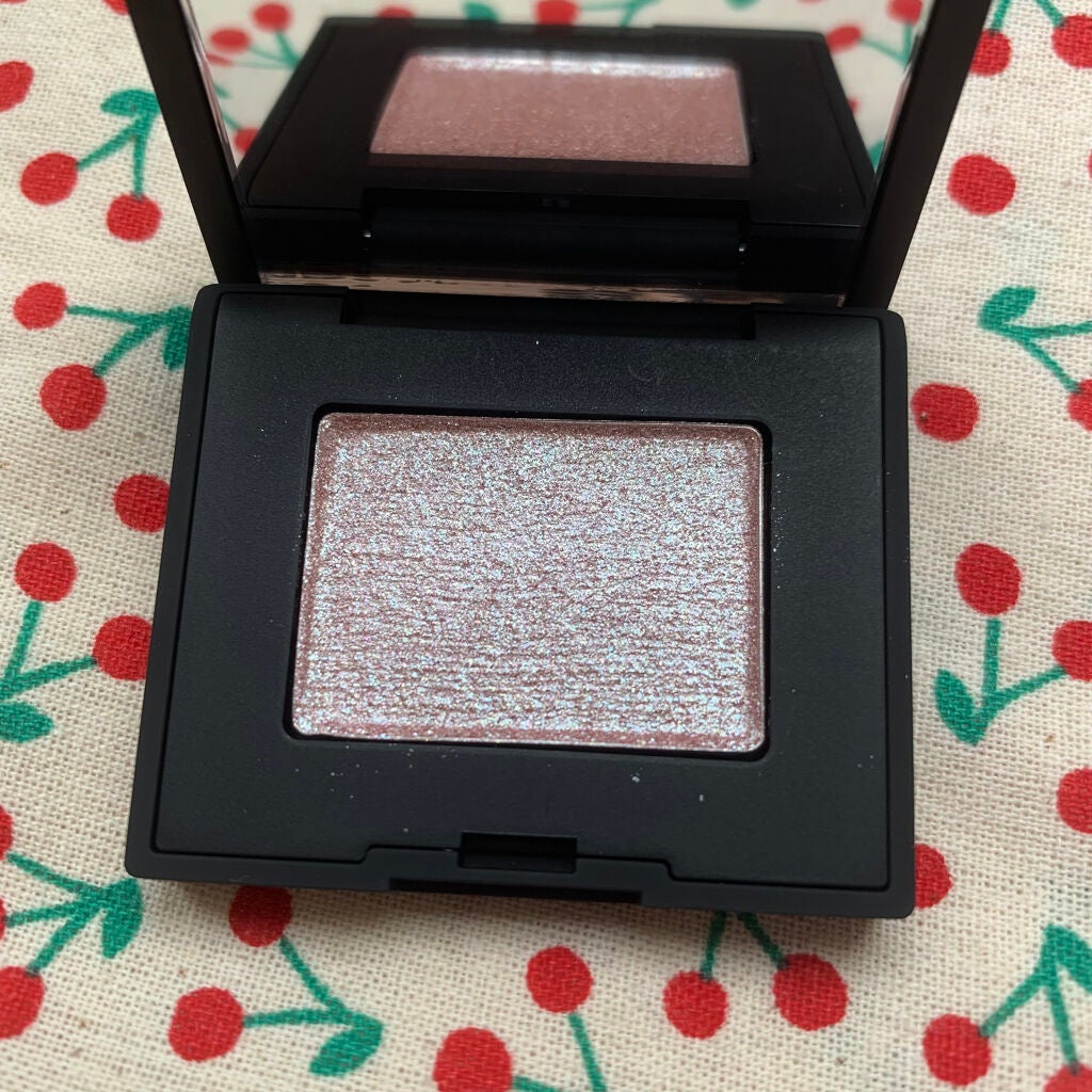 ハードワイヤードアイシャドー/NARS/単色アイシャドウを使ったクチコミ(4枚目)