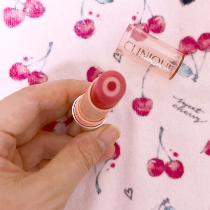 モイスチャー サージ ポップ トリプル リップ バーム/CLINIQUE/リップバームを使ったクチコミ(2枚目)