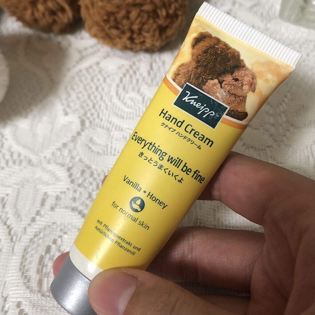 ハンドクリーム バニラ＆ハニーの香り 20ml/クナイプ/ハンドクリームを使ったクチコミ（1枚目）