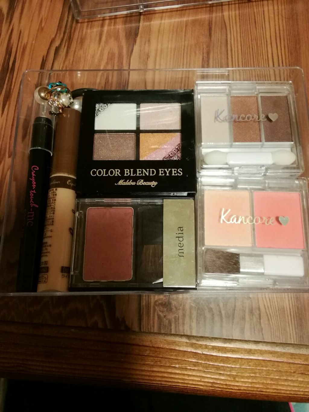 結愛 on LIPS 「私のコスメ収納🎼.•*¨*•.•*¨*•.¸¸🎶..」(1枚目)