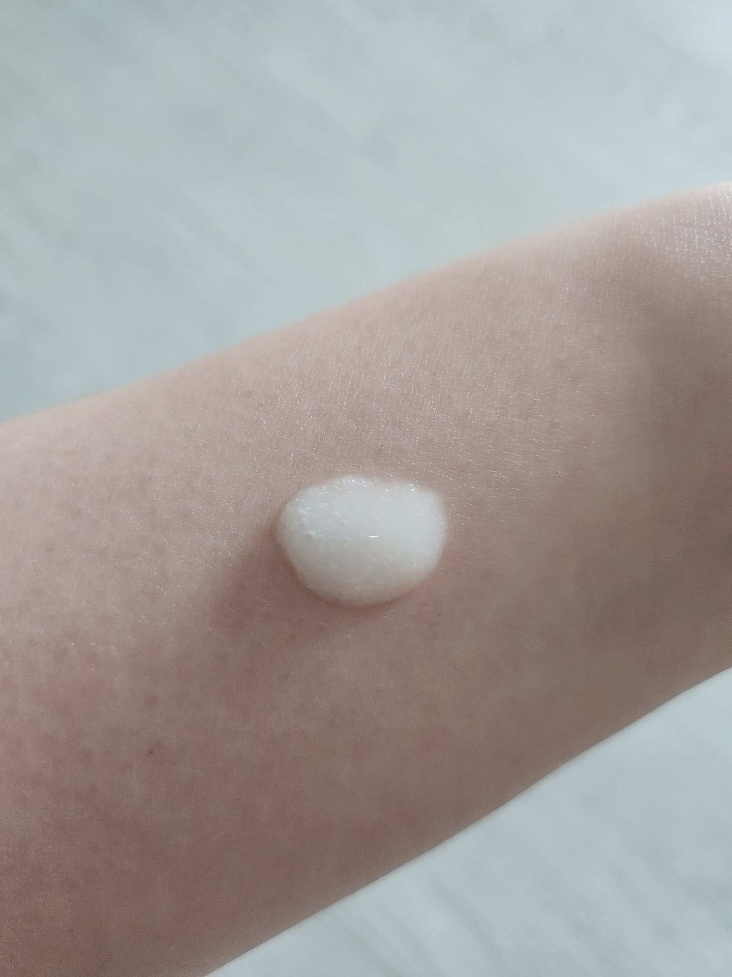 エスポア ウォータースプラッシュサンセラム/espoir/日焼け止めクリームを使ったクチコミ（2枚目）