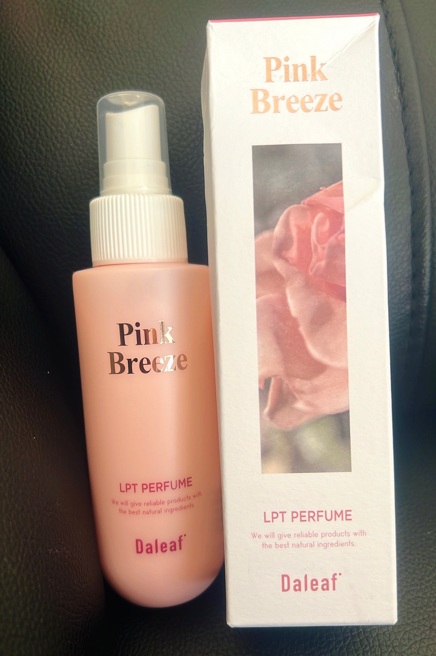 パフュームヘアパックインミスト Pink Breeze/Daleaf/アウトバストリートメントを使ったクチコミ(1枚目)