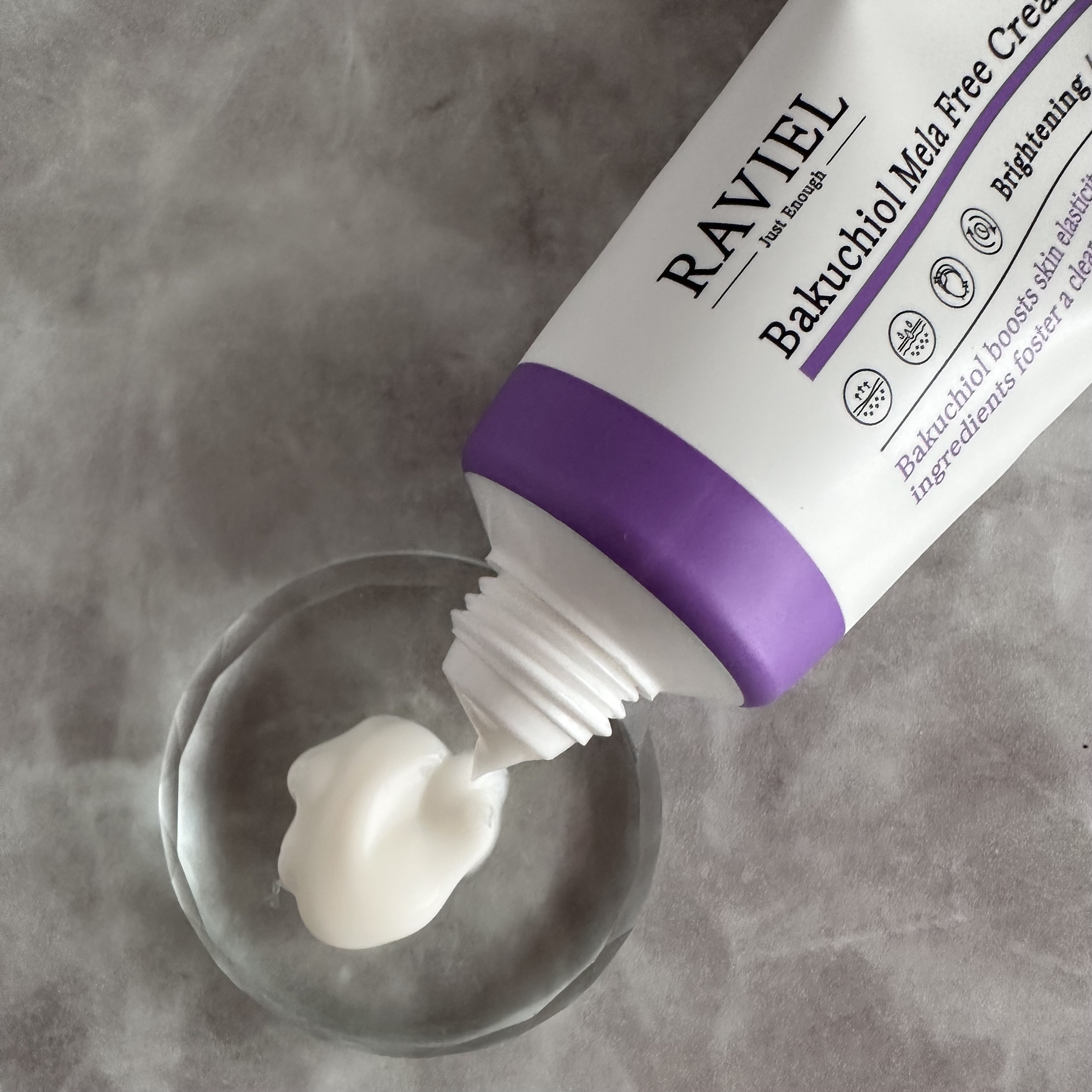 バクチオール メラフリー クリーム/RAVIEL/フェイスクリームを使ったクチコミ（2枚目）