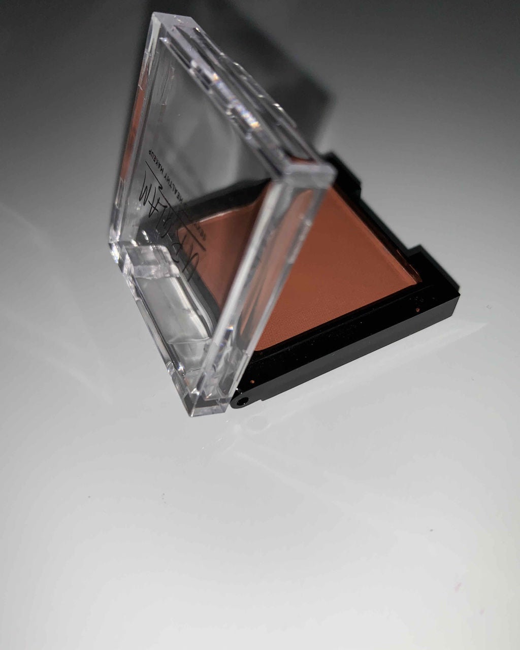 UR GLAM POWDER EYESHADOW/U R GLAM/単色アイシャドウを使ったクチコミ(4枚目)