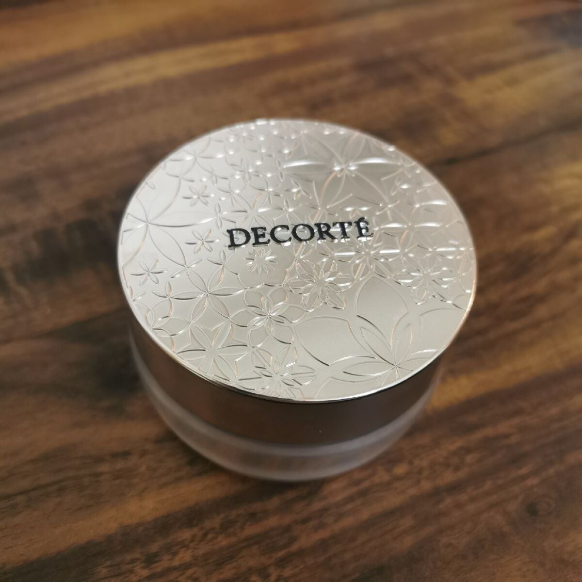 フェイスパウダー/DECORTÉ/ルースパウダーを使ったクチコミ(1枚目)