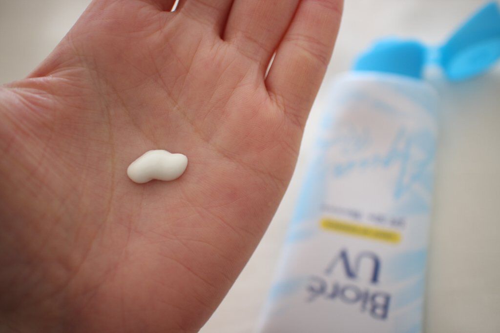 ビオレUV アクアリッチ ライトアップエッセンス/ビオレ/日焼け止めクリームを使ったクチコミ（2枚目）