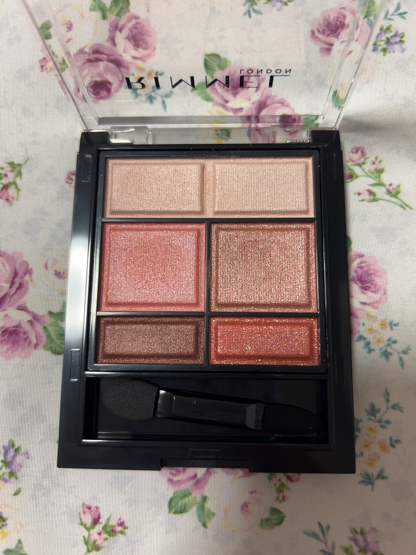 ワンダー スウィート アイシャドウ/リンメル ロンドン/アイシャドウパレットを使ったクチコミ(1枚目)