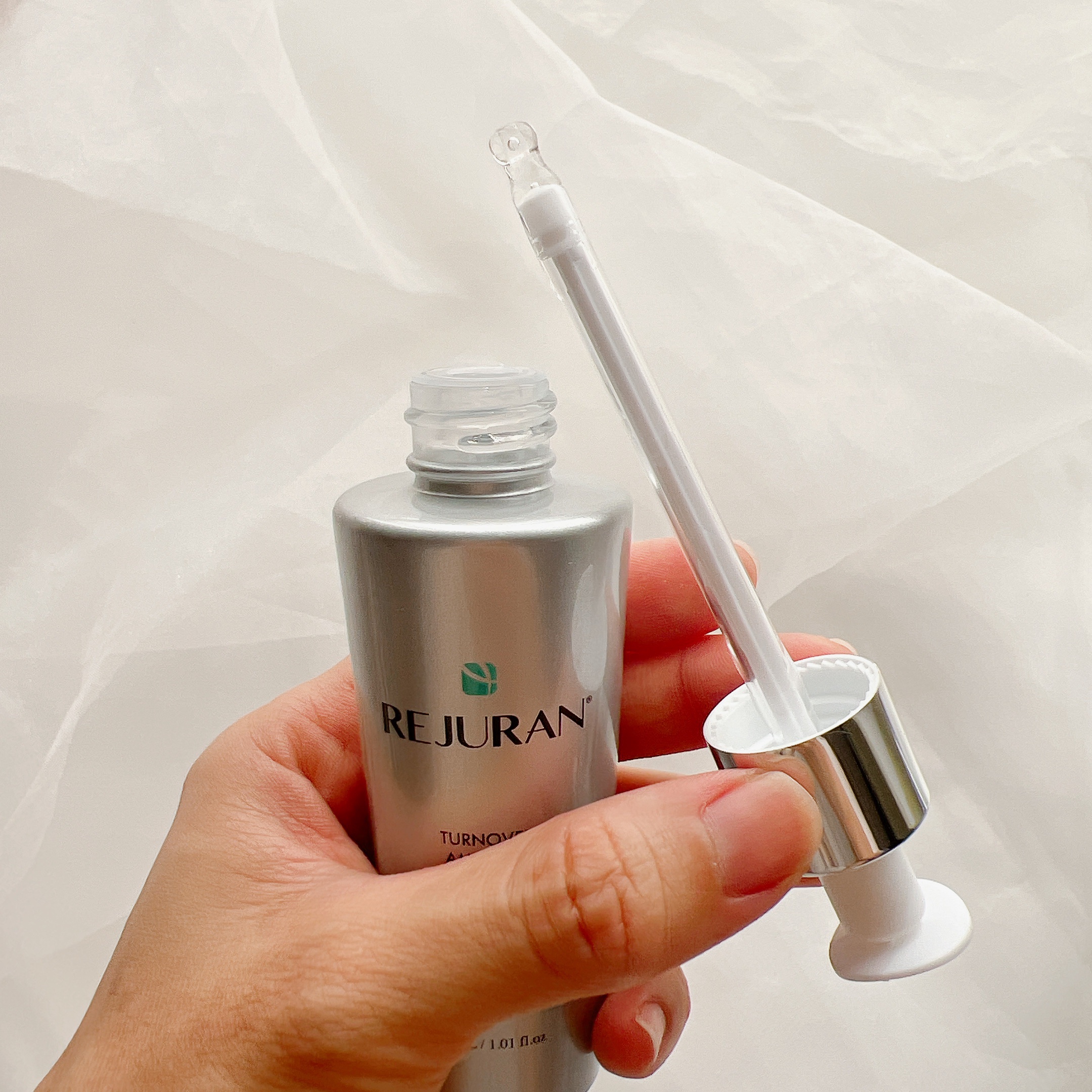 REJURAN ターンオーバーアンプル 30ml/REJURAN COSMETICS/美容液を使ったクチコミ（3枚目）