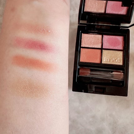 ミネラルクラッシィシャドー イノセントブルーム/エトヴォス/アイシャドウパレットを使ったクチコミ(3枚目)