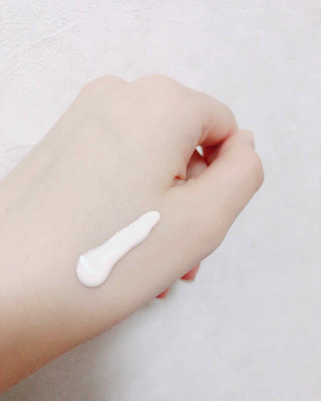 ホワイトニングトーンアップエッセンス/スノービューティー/化粧下地を使ったクチコミ（3枚目）