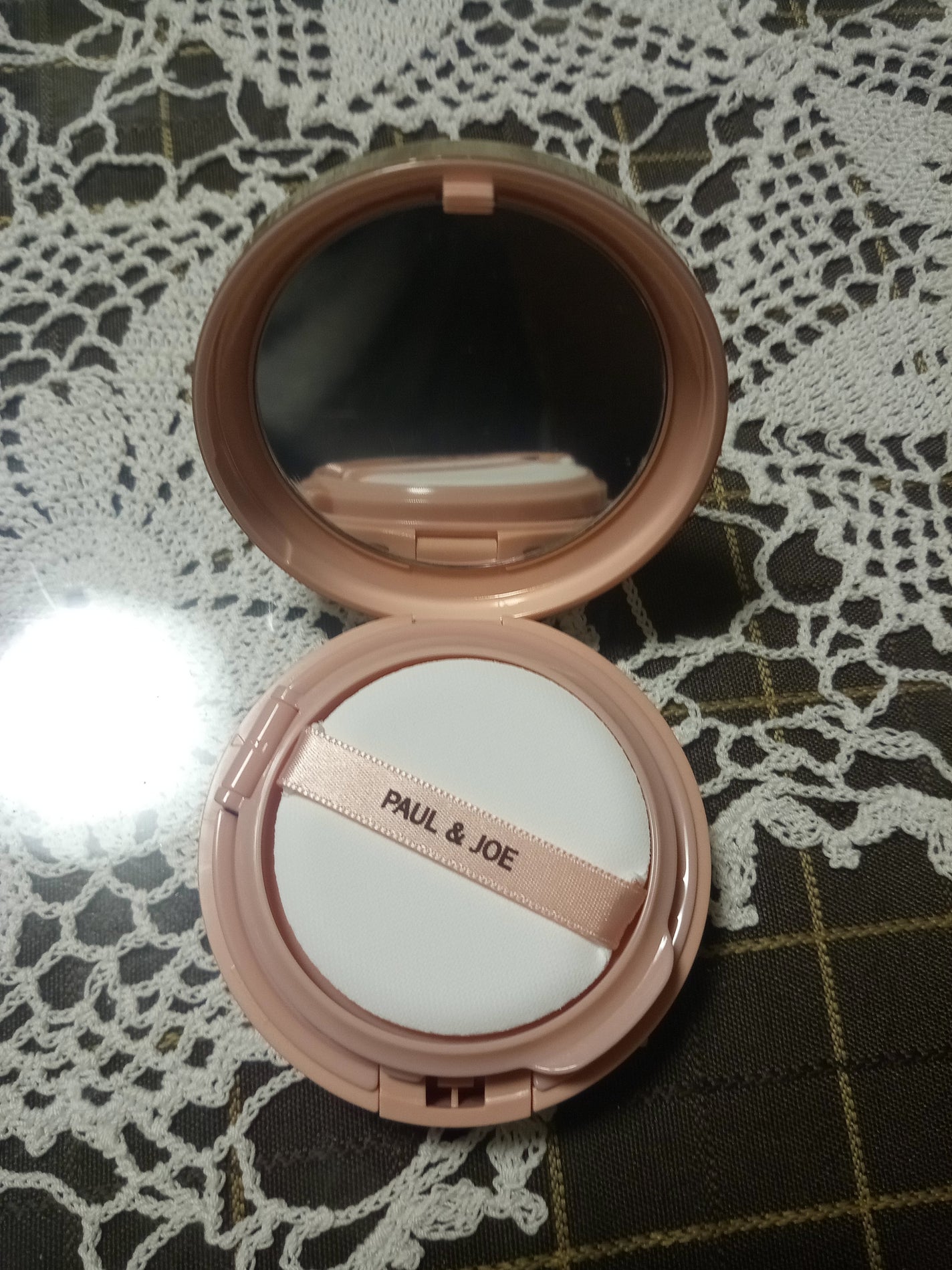 シースルー ヴェール コンパクト/PAUL & JOE BEAUTE/ファンデーションを使ったクチコミ(3枚目)