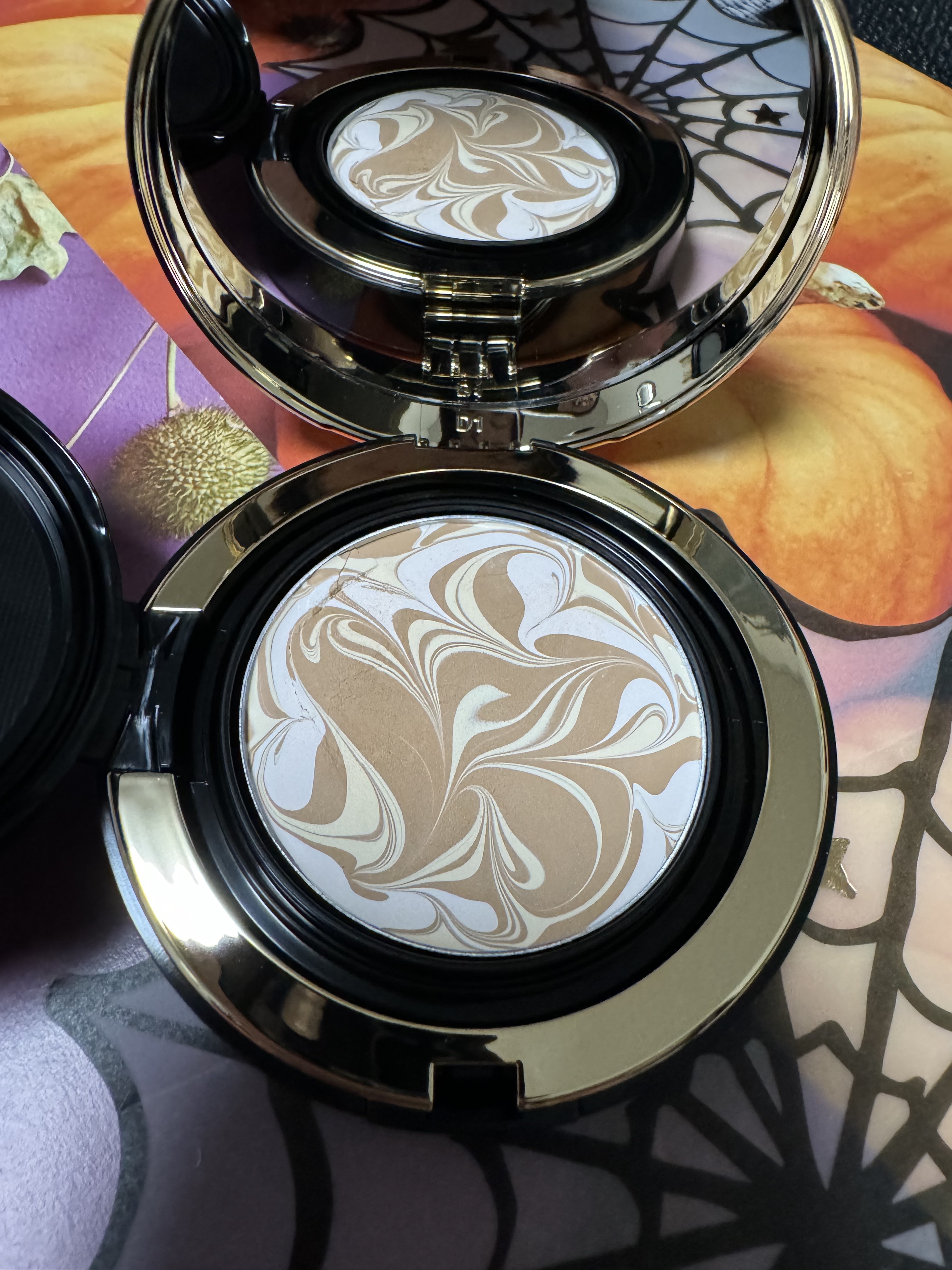 SIGNATURE ESSENCE COVER PACT　 インテンスカバー(23号)/AGE20’s/クリーム・エマルジョンファンデーションを使ったクチコミ（2枚目）