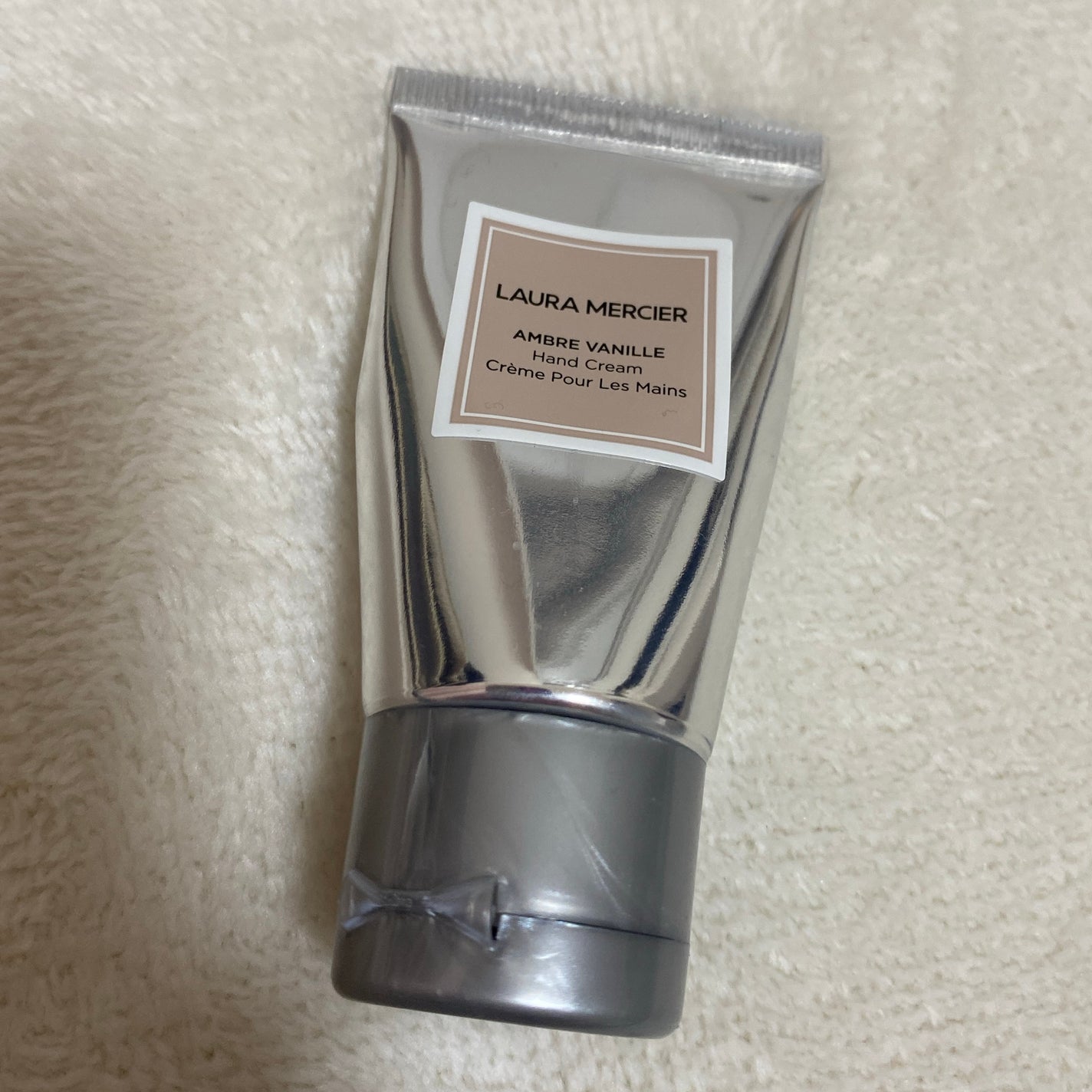 a on LIPS 「ローラメルシエ アンバーバニラ ハンドクリーム廃番されリニュー..」(1枚目)