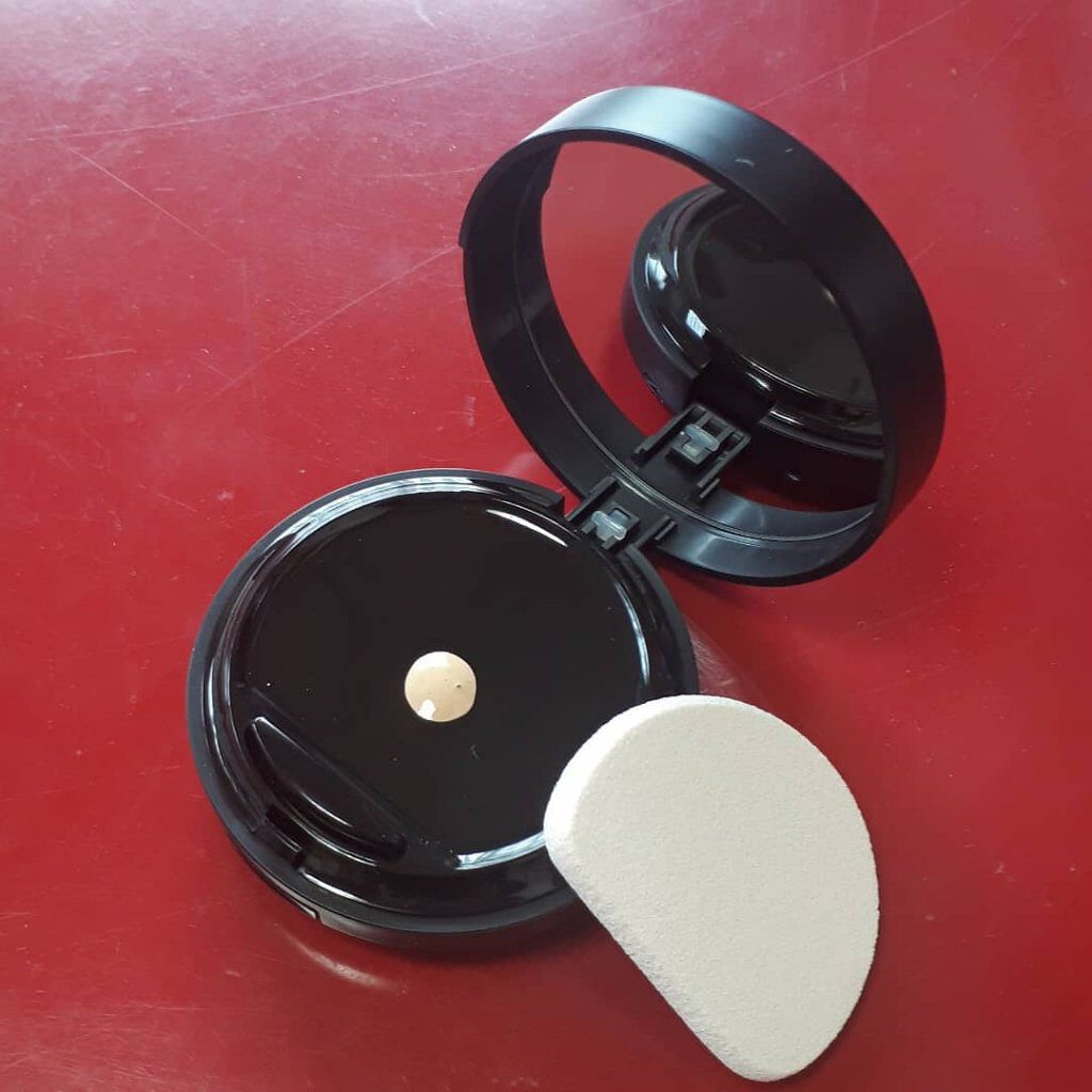 ミネラルリキッドリー ファンデーション SPF22 PA++/MiMC/リキッドファンデーションを使ったクチコミ(2枚目)