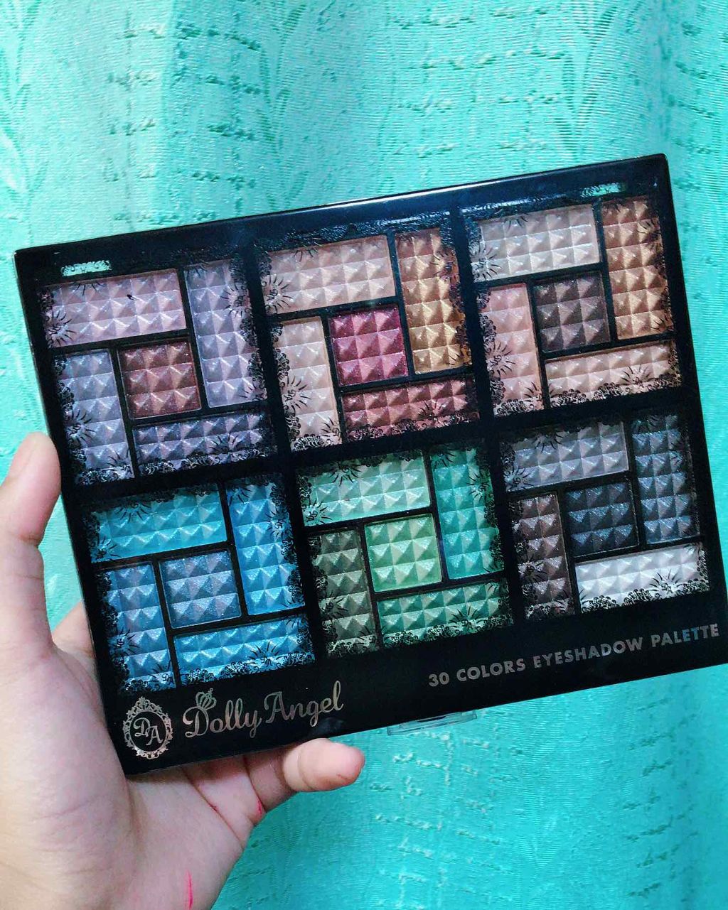 30COLORSEYESHADOWPALETTE/Dolly Angel/アイシャドウパレットを使ったクチコミ(1枚目)