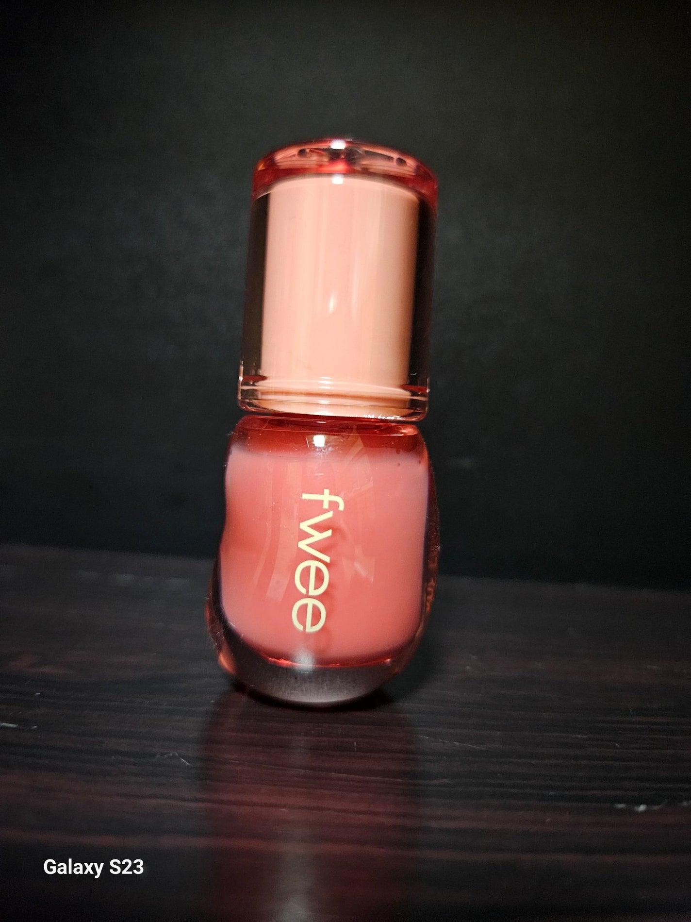 フィー 3Dボリューミンググロス/fwee/リップグロスを使ったクチコミ(1枚目)