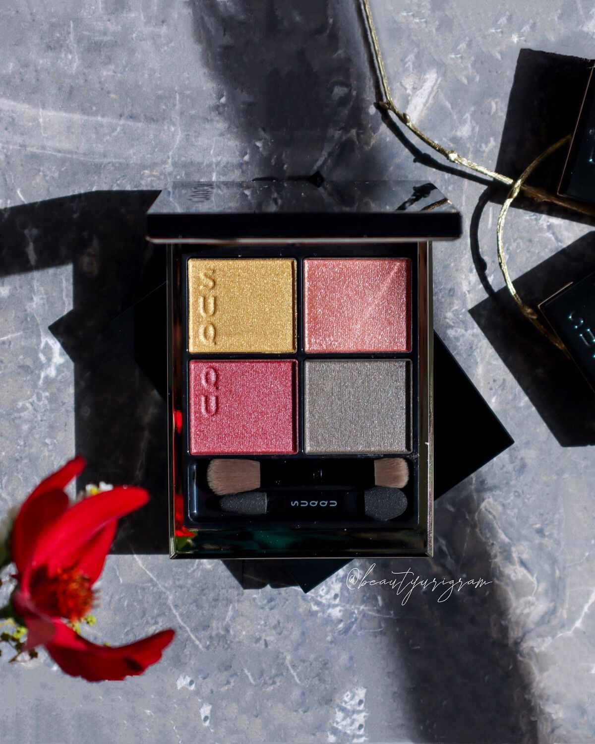 シグニチャー カラー アイズ/SUQQU/アイシャドウパレットを使ったクチコミ(1枚目)