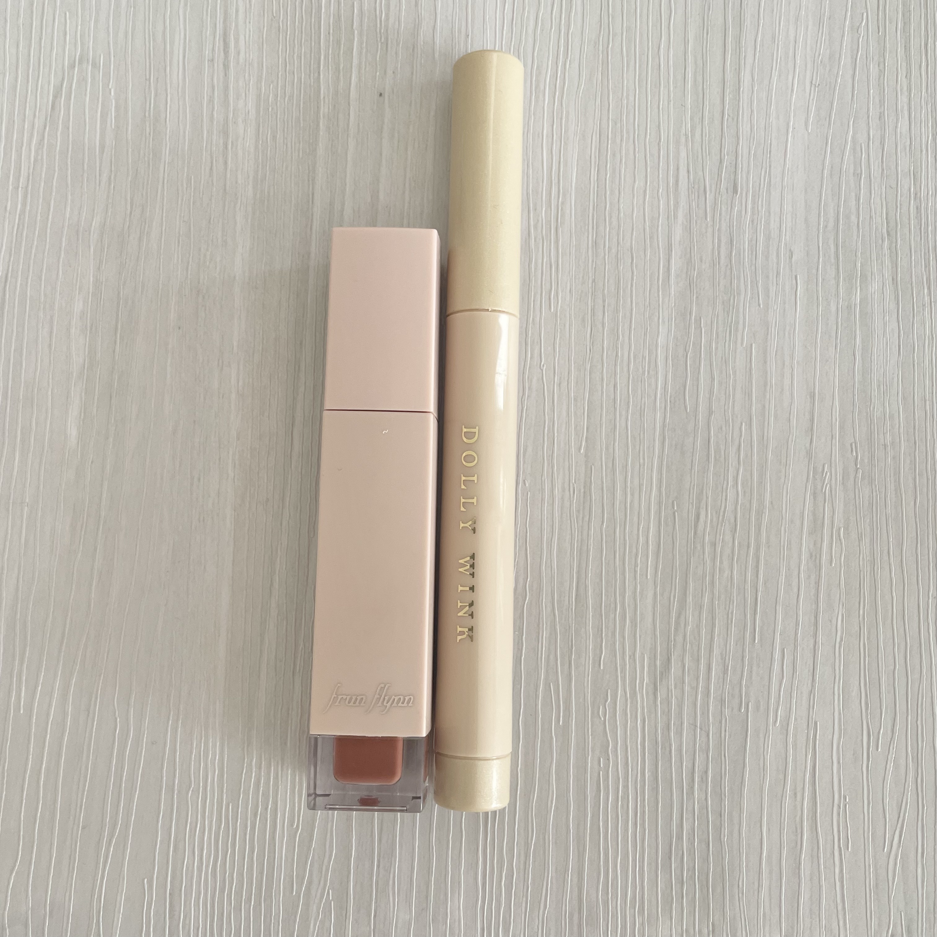 スティックラメシャドウ/ドーリーウインク/スティックアイシャドウを使ったクチコミ（2枚目）