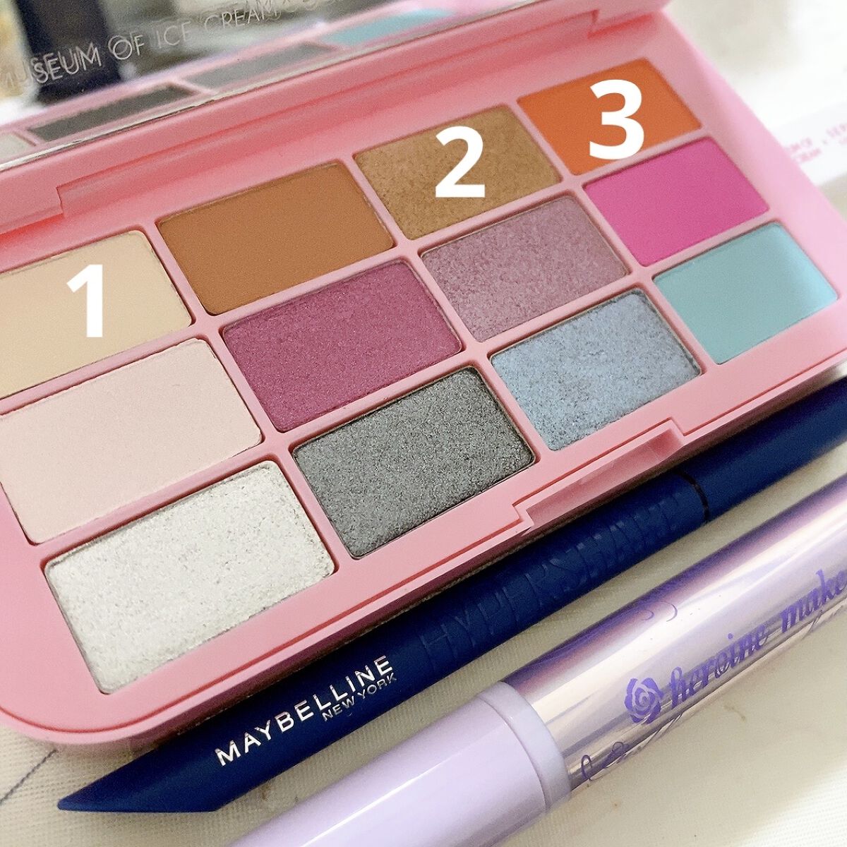 ウルトラカラー アイライナー/MAYBELLINE NEW YORK/リキッドアイライナーを使ったクチコミ（2枚目）