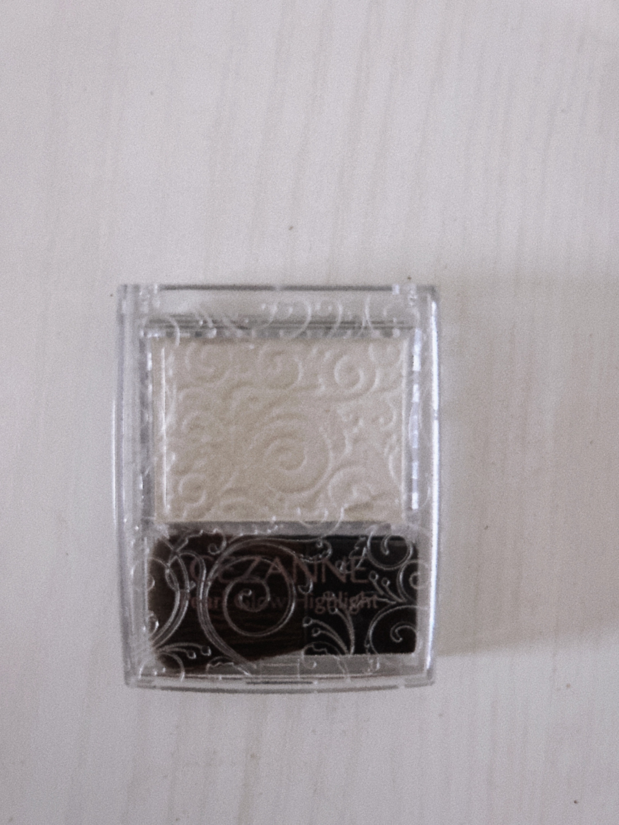 パールグロウハイライト/CEZANNE/パウダーハイライトを使ったクチコミ（2枚目）