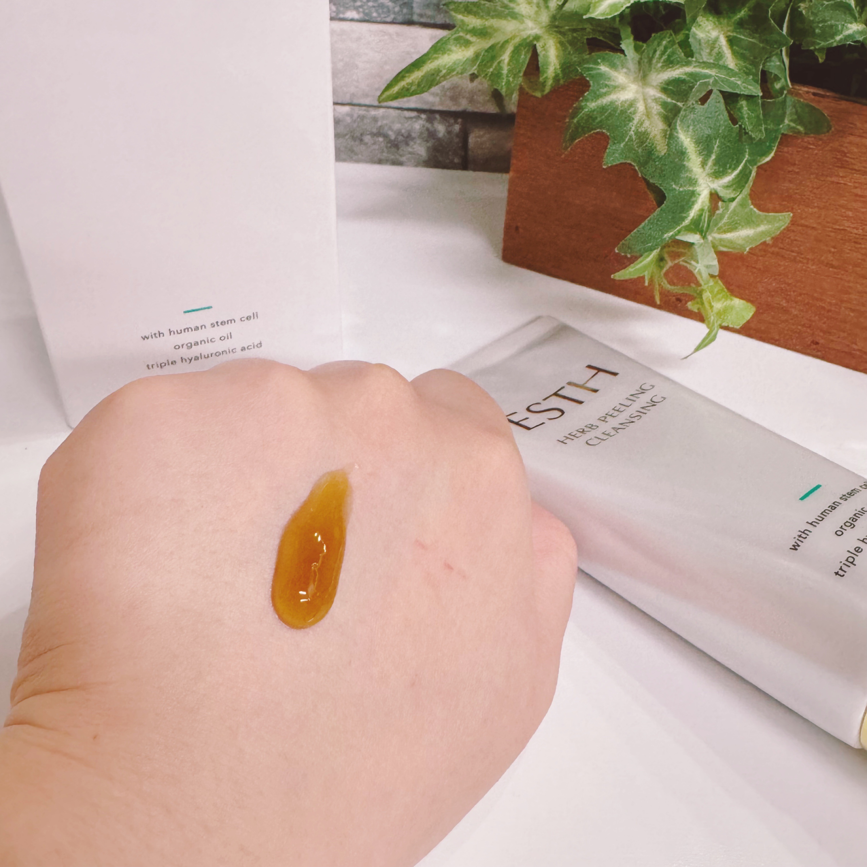 ハーブピーリングクレンジング/ESTH/クレンジングジェルを使ったクチコミ（2枚目）