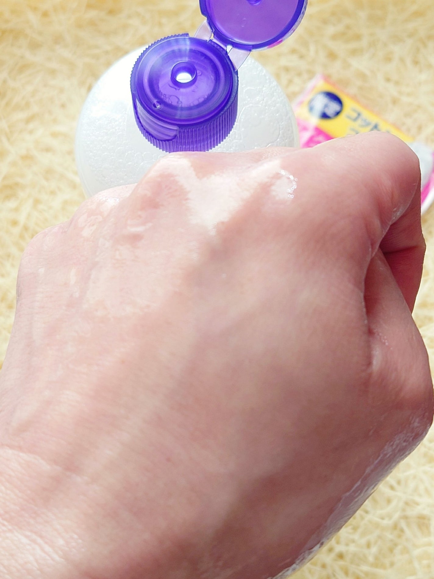 ハトムギ保湿ジェル(ナチュリエ スキンコンディショニングジェル)/ナチュリエ/美容液を使ったクチコミ(4枚目)