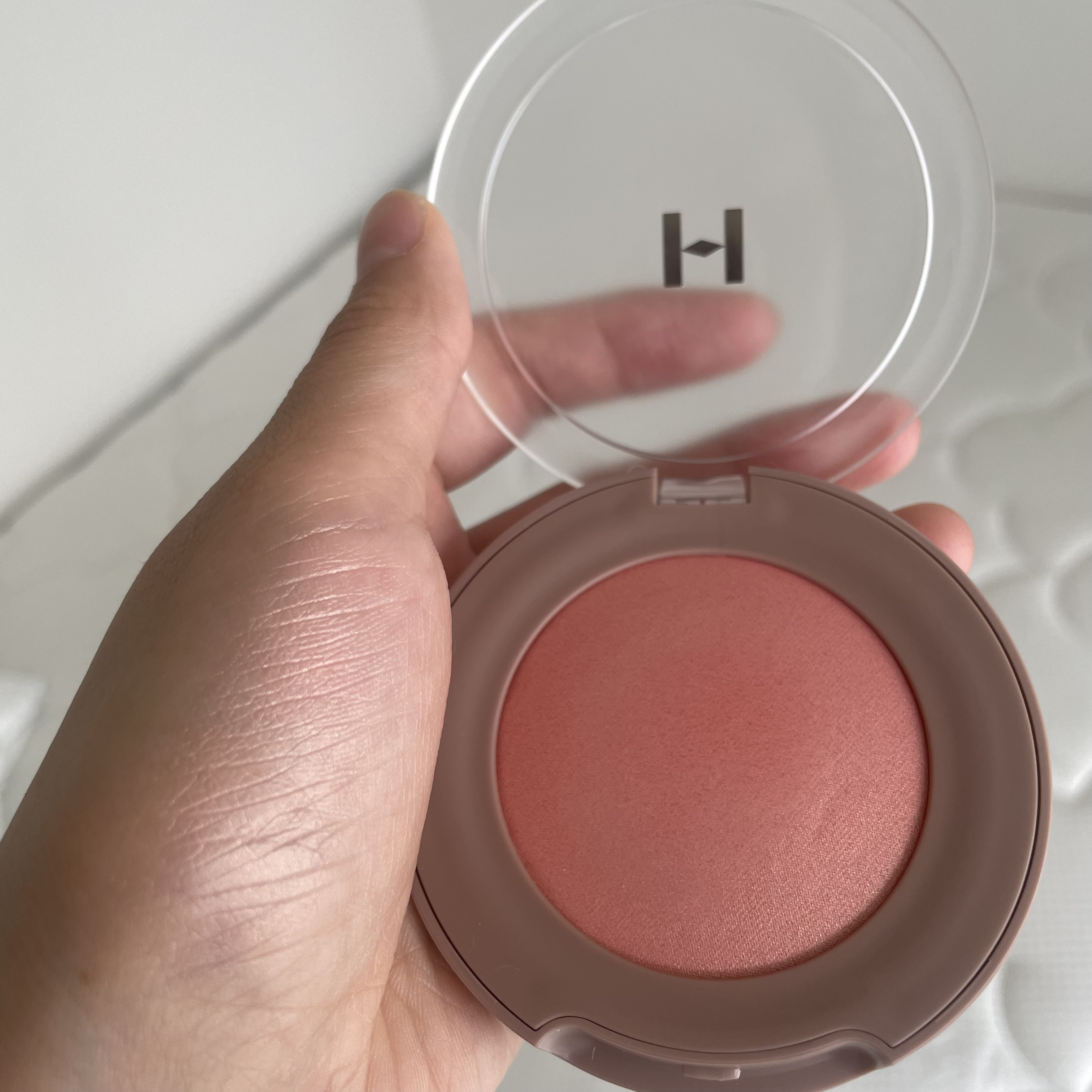 トゥルーディメンショングロウチーク/hince/パウダーチークを使ったクチコミ（2枚目）