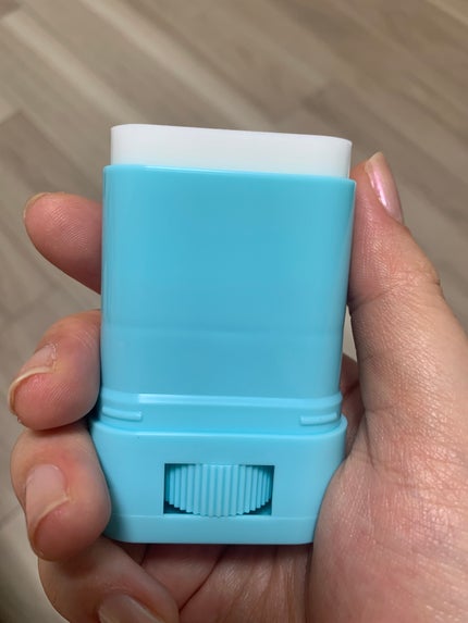 紫外線予報 さらさらUVスティックF/紫外線予報/日焼け止めスティックを使ったクチコミ(4枚目)